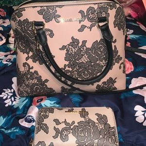 Michael Kors purse and wallet set